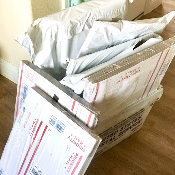 📦ˢᴴᴵᴾᴾᴵᴺᴳ ᴰᴱᴾᴬᴿᵀᴹᴱᴺᵀ📦 - Picture 2 of 8